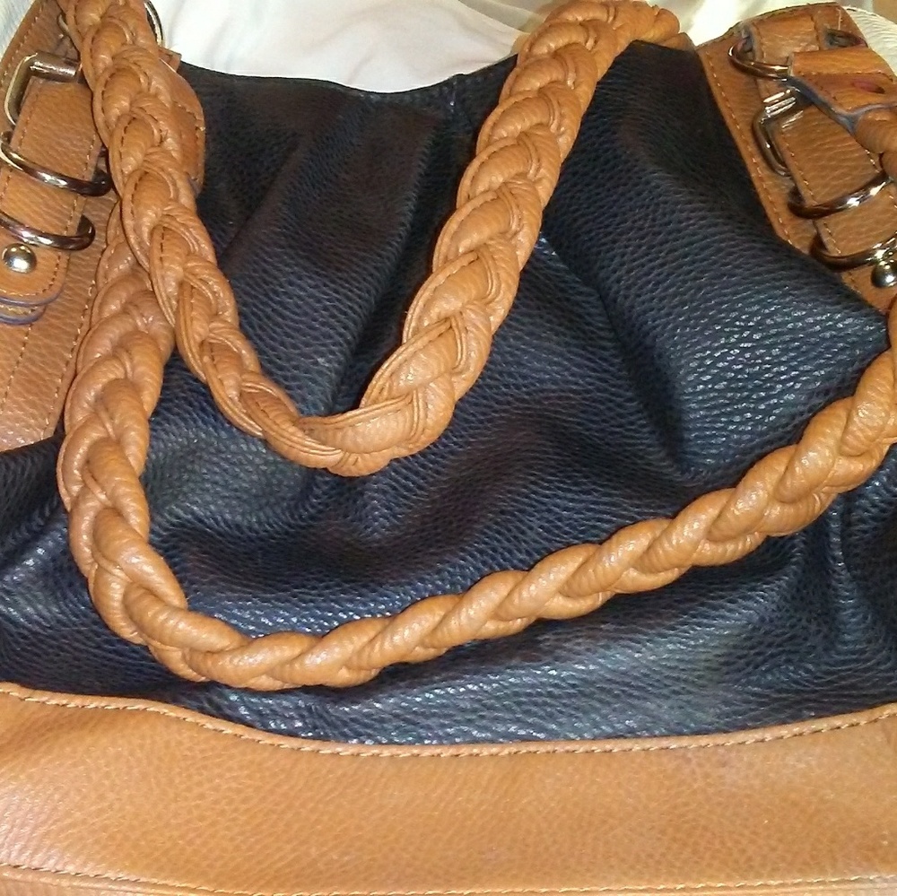 Nice purse in good used condition